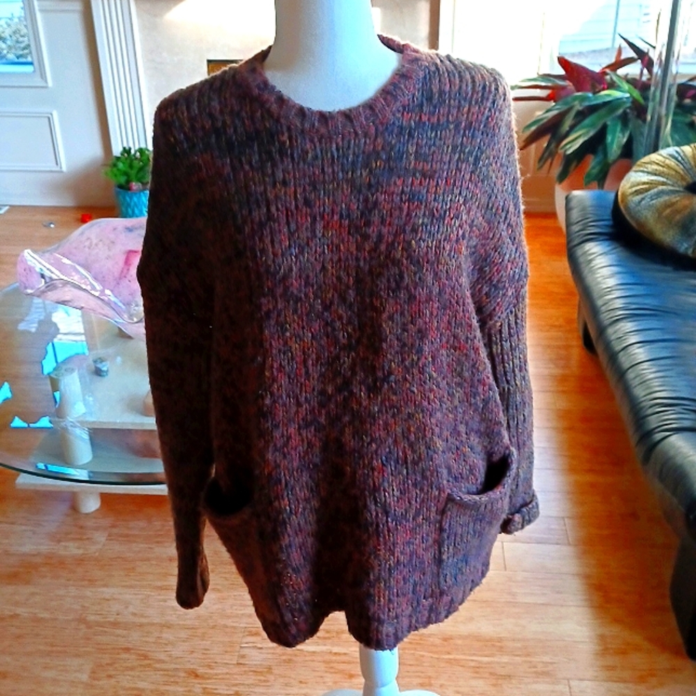 IF IT WERE ME Sweater Size Medium